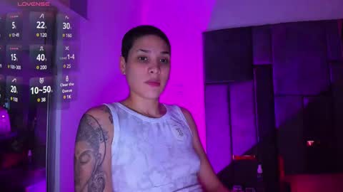 Laura Rose online show from February 1, 2025, 11:58 pm