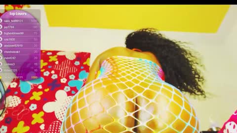 laura_sexo11 online show from September 11, 2025, 10:37 am