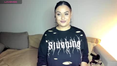 Laura online show from October 23, 2025, 4:50 pm