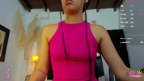 Snapshot of laura_soe chatting on June 14, 2026, 1:58 am LAURA SOE online show from June 14, 2026, 1:58 am