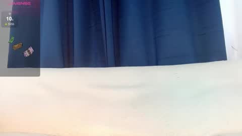 Snapshot of laura_sweet7 chatting on October 29, 2025, 2:41 pm Laura online show from October 29, 2025, 2:41 pm