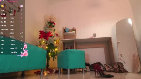 Laura Zans   I am sensual goddes and i was born for loveworshipping and enjoyment. online show from December 4, 2024, 2:37 pm