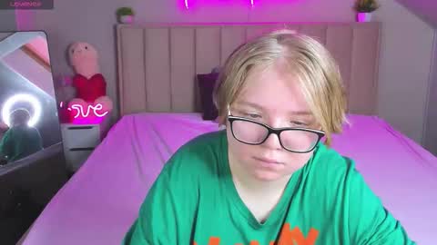 Laura online show from March 22, 2026, 8:07 am