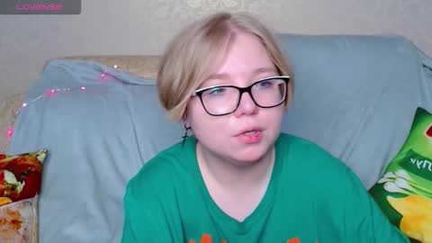 Laura online show from March 24, 2026, 11:37 am