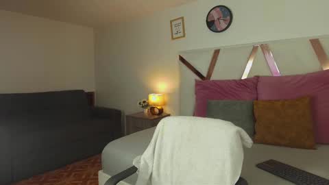 lauraagomezz__ online show from February 28, 2025, 12:43 am