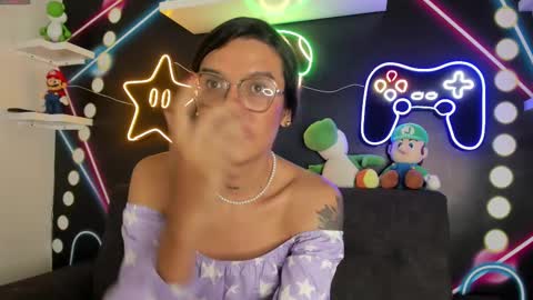 lauraagomezz__ online show from March 5, 2025, 1:52 am