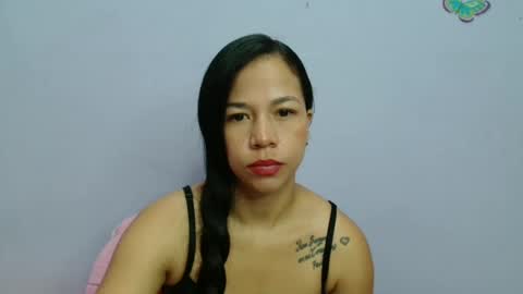 lauracb          online show from February 1, 2025, 12:47 pm
