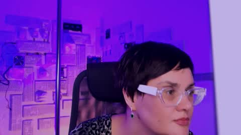 Snapshot of lauradavidsons chatting on November 7, 2025, 6:41 pm lauradavidsons online show from November 7, 2025, 6:41 pm