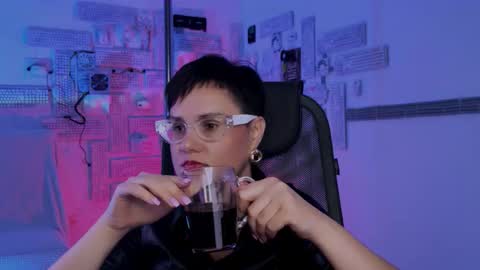 Snapshot of lauradavidsons chatting on November 9, 2025, 5:00 pm lauradavidsons online show from November 9, 2025, 5:00 pm