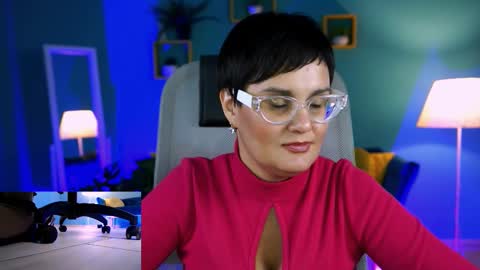 Snapshot of lauradavidsons chatting on December 14, 2025, 7:29 pm lauradavidsons online show from December 14, 2025, 7:29 pm