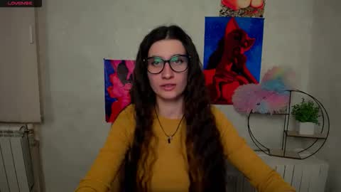 Snapshot of lauradre_ chatting on November 11, 2025, 12:05 pm Laura online show from November 11, 2025, 12:05 pm