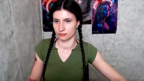 Laura online show from April 19, 2026, 6:56 am