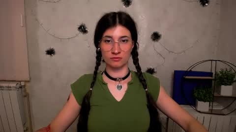 Laura online show from May 9, 2026, 6:07 am