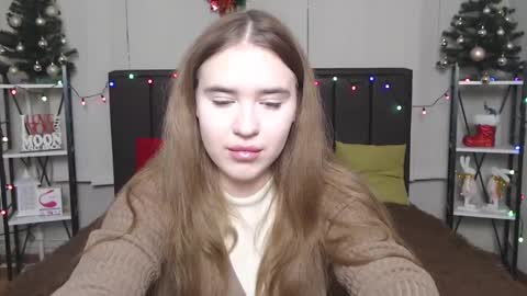 LauraHlot online show from December 23, 2024, 6:58 pm
