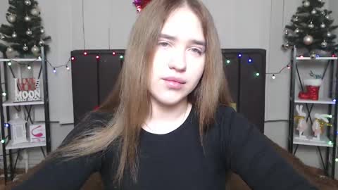 LauraHlot online show from December 24, 2024, 7:00 pm