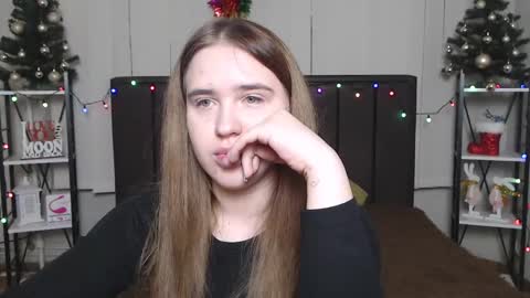 LauraHlot online show from December 25, 2024, 1:31 am