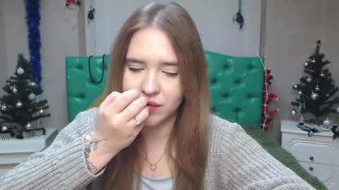 LauraHlot online show from December 28, 2024, 10:55 pm
