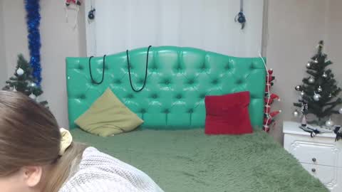 LauraHlot online show from December 29, 2024, 4:59 am