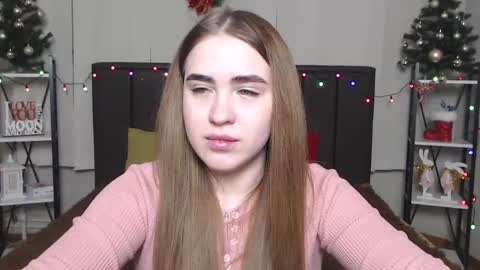 LauraHlot online show from January 4, 2025, 6:19 pm