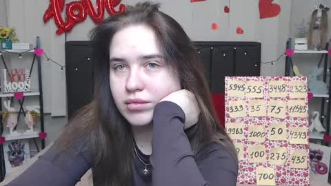 LauraHlot online show from March 12, 2025, 6:29 am