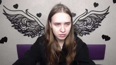 LauraHlot online show from October 4, 2025, 5:49 am