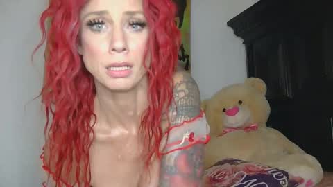 Snapshot of lauralye1983 chatting on November 12, 2025, 11:58 pm Lilian Banks online show from November 12, 2025, 11:58 pm