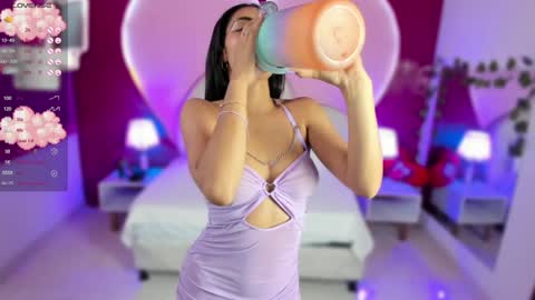 Laura MartinGMT-5 2200-0600 online show from December 20, 2024, 1:58 am