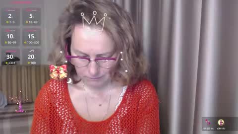 Lauraoven1 online show from December 3, 2024, 8:27 am