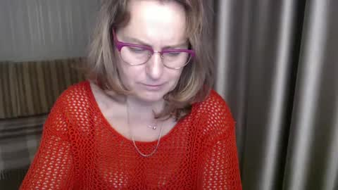 Lauraoven1 online show from December 25, 2024, 3:06 pm