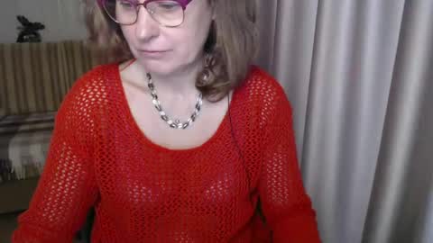 Lauraoven1 online show from March 9, 2025, 9:02 am