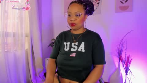 Snapshot of lauraricci_ chatting on November 6, 2025, 2:40 pm Laurita Aries online show from November 6, 2025, 2:40 pm