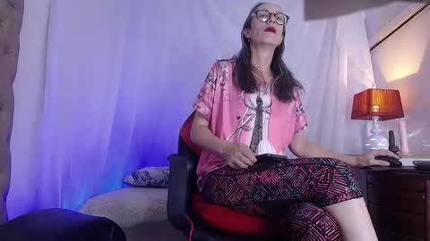 Laura Sofia online show from March 25, 2026, 3:23 am