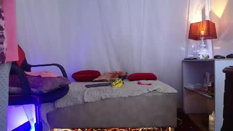 Laura Sofia online show from May 29, 2026, 11:19 am