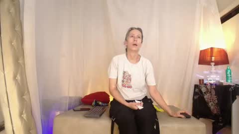 Laura Sofia online show from June 19, 2026, 11:25 am