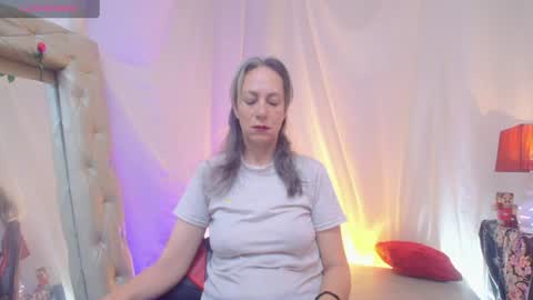 Laura Sofia online show from July 3, 2026, 8:10 am