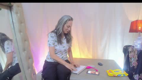 Laura Sofia online show from July 9, 2026, 2:15 am
