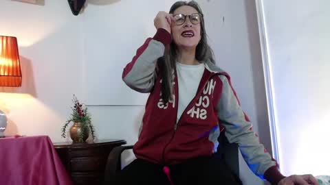 Laura Sofia online show from July 24, 2026, 7:28 am