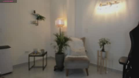 Laura online show from May 31, 2026, 1:14 am