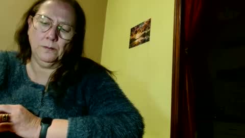 Snapshot of laureanne50 chatting on December 8, 2024, 7:54 pm laureanne online show from December 8, 2024, 7:54 pm