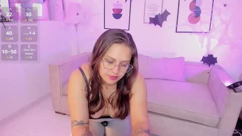 laureen_se online show from October 26, 2025, 5:13 am