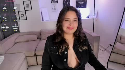 laureen_se online show from June 5, 2026, 5:25 am