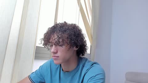 Laureent online show from December 21, 2024, 3:42 pm