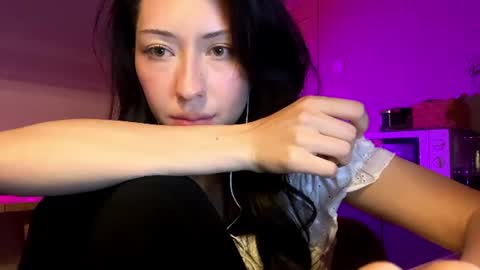 Snapshot of laurelimaino chatting on June 24, 2026, 5:23 pm laurelimaino online show from June 24, 2026, 5:23 pm