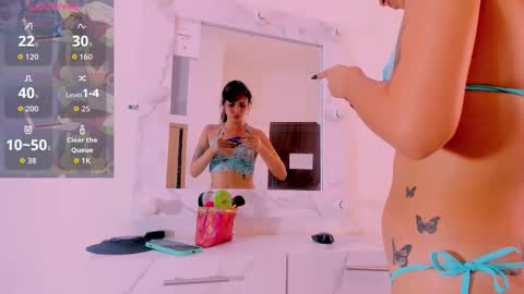 Laurem online show from November 22, 2025, 6:40 pm