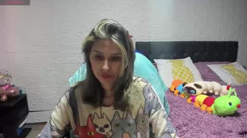 Lauren Independent model online show from February 25, 2025, 2:33 pm