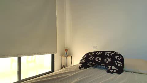 Snapshot of lauren_gil_ chatting on October 18, 2025, 11:55 am 1 online show from October 18, 2025, 11:55 am