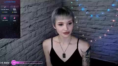 Snapshot of lauren_raquel chatting on October 13, 2025, 7:36 pm Eva online show from October 13, 2025, 7:36 pm