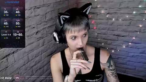 Snapshot of lauren_raquel chatting on October 14, 2025, 4:41 pm Eva online show from October 14, 2025, 4:41 pm