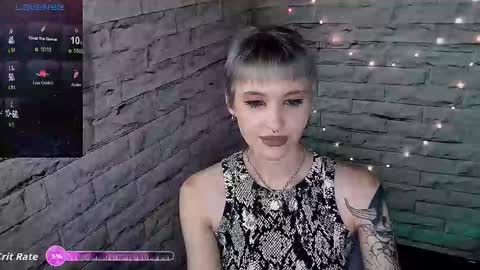 Snapshot of lauren_raquel chatting on October 15, 2025, 3:23 pm Eva online show from October 15, 2025, 3:23 pm