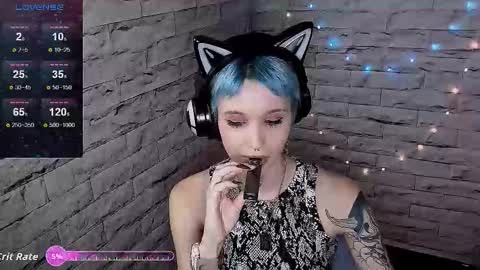 Snapshot of lauren_raquel chatting on November 1, 2025, 5:26 pm Eva online show from November 1, 2025, 5:26 pm